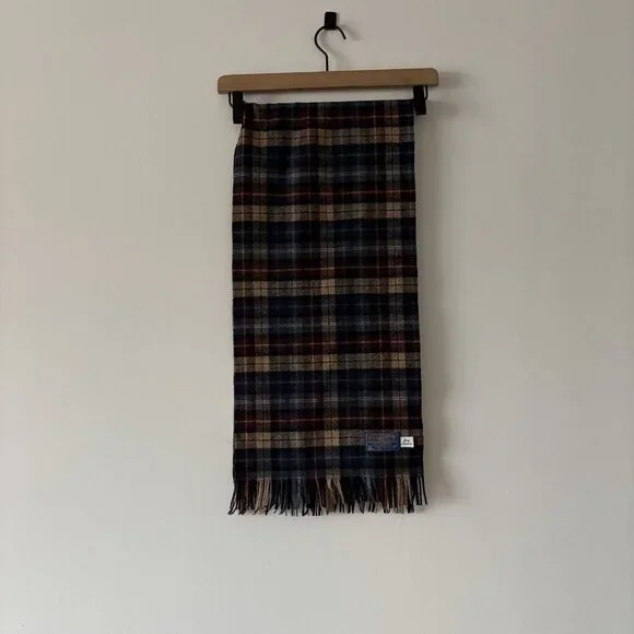 Vintage Pendleton 100% Pure Virgin Wool Scarf Plaid Old Money Academia Classic